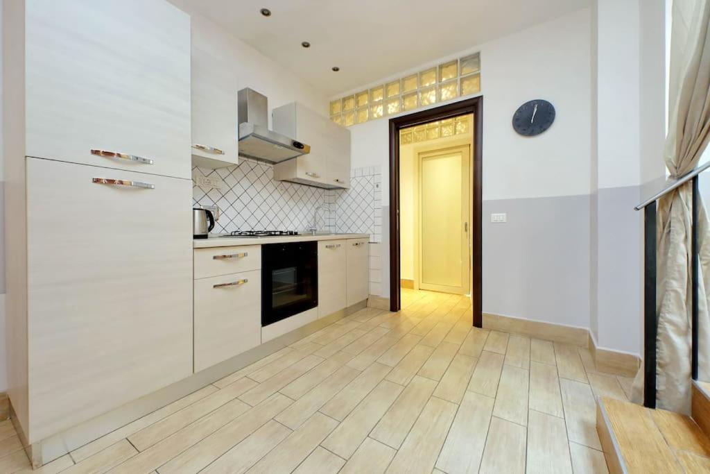 Vatican Flat Spacious Cozy With Court Roma Ngoại thất bức ảnh