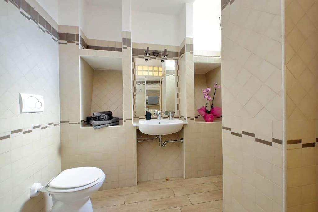Vatican Flat Spacious Cozy With Court Roma Ngoại thất bức ảnh